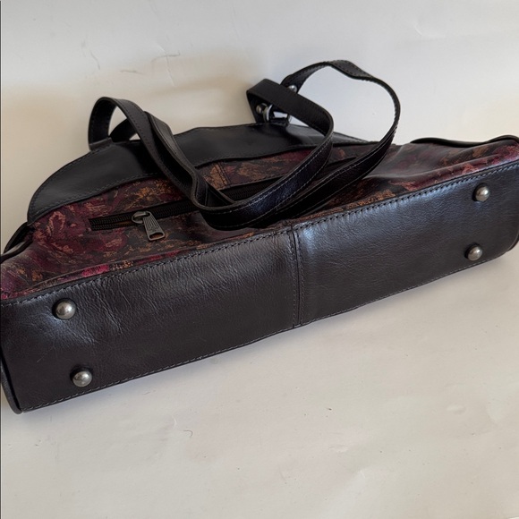 Patricia Nash Macellara Vintage Floral
Brocade Oval Leather Satchel Shoulder Bag - Picture 3 of 9